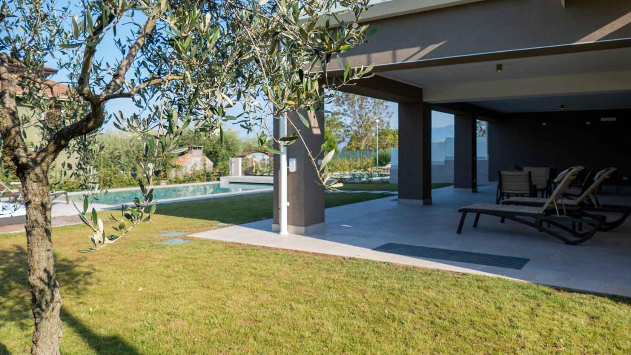 Ville Lazise Ada & Rico Luaran gambar